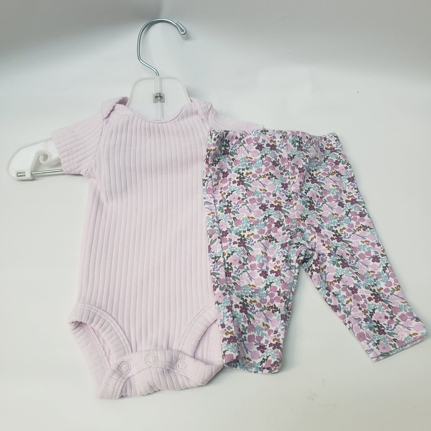 Short Sleeve 2 PC Outfit By Carters Size Preemie