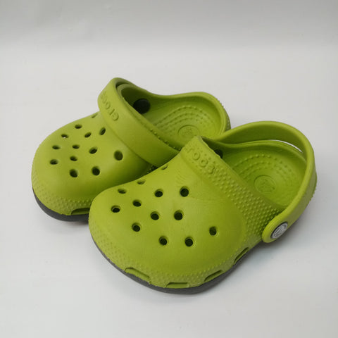 Slip on Shoes by Crocs    Size 4-5
