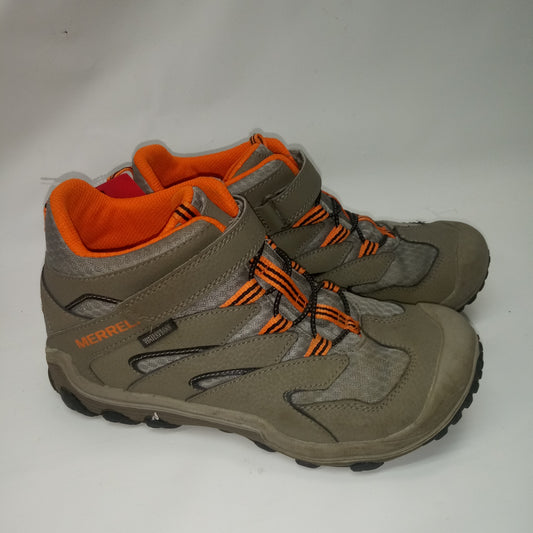 Boot's by Merrell Size 4-5