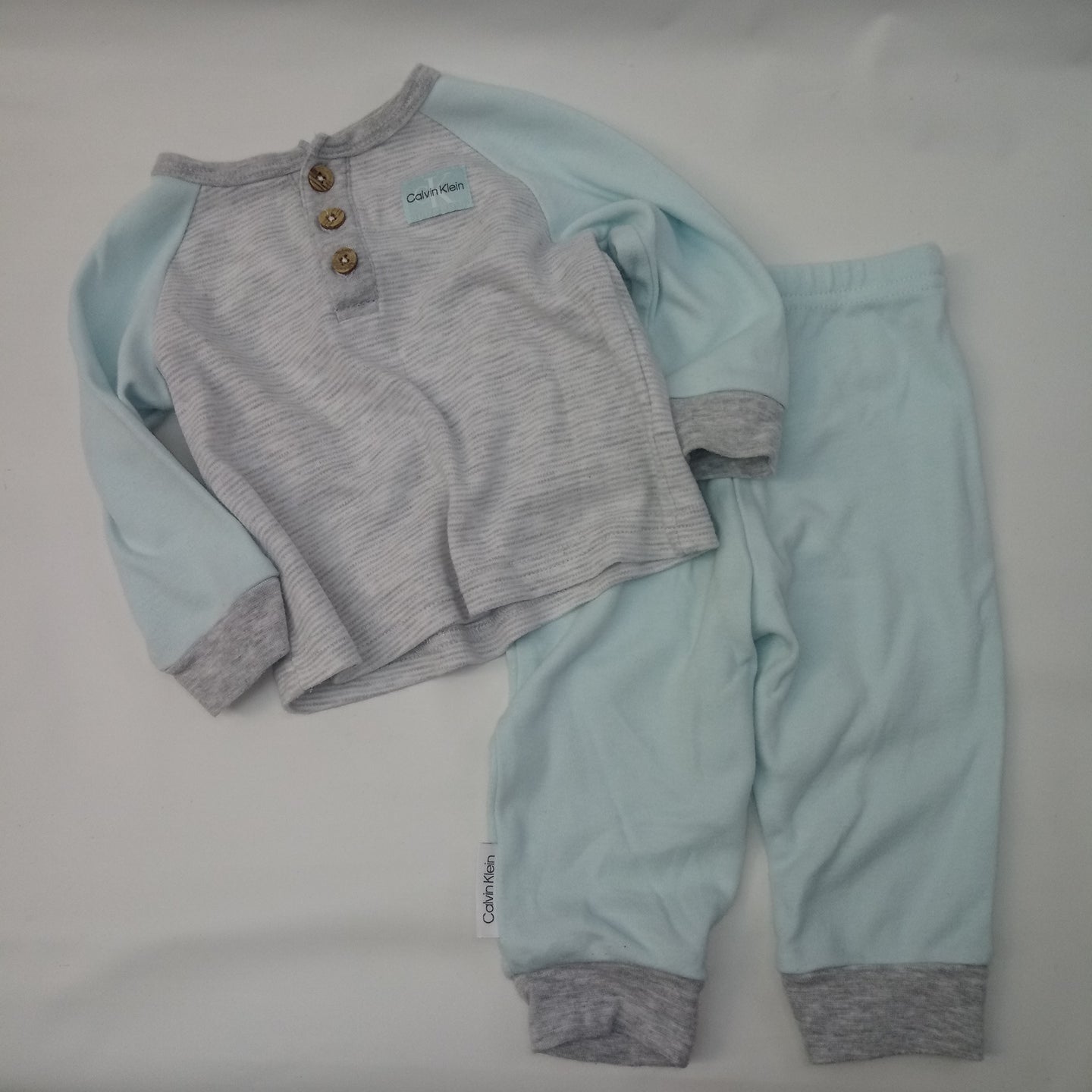 Long Sleeve 2pc Outfit by Calvin Klein Size 3-6m