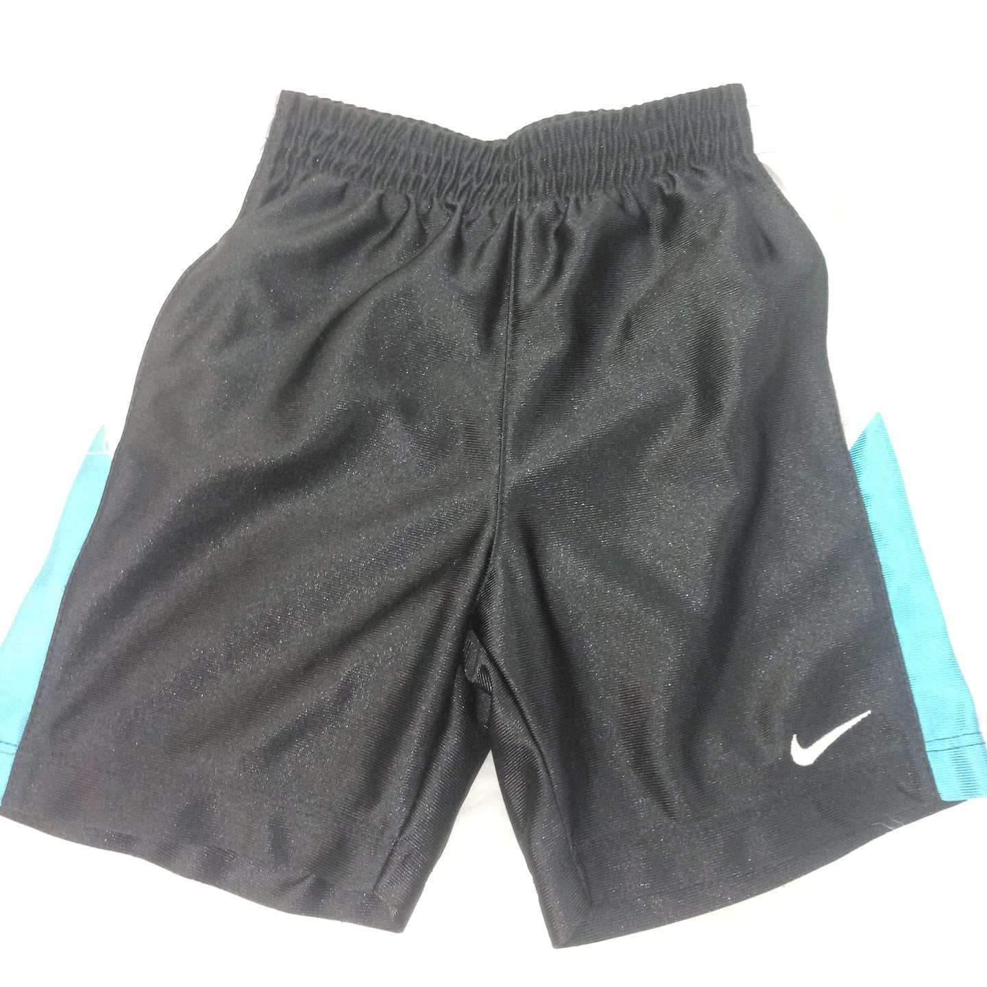 Shorts by Nike Size 24m