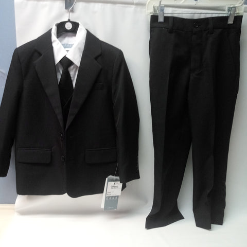 NEW 5pc Suit with Shirt and Tie by Cole Collections