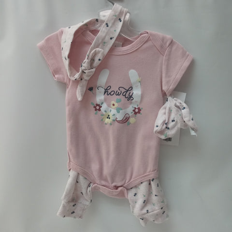 Short Sleeve 4pc Outfit by the peanutshell    Size 0-3m