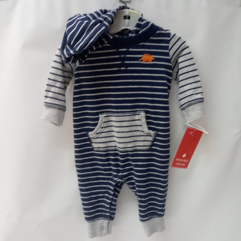 Long Sleeve 1pc Outfit by Carters     Size 6m