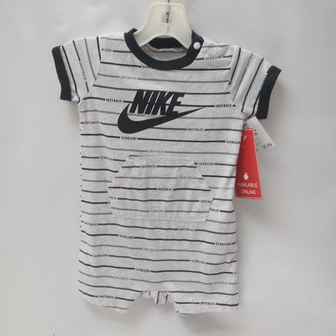 Short Sleeve 1pc Romper by Nike       Size 6m