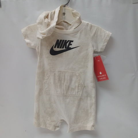 Short Sleeve 1pc Romper by Nike       Size 9m