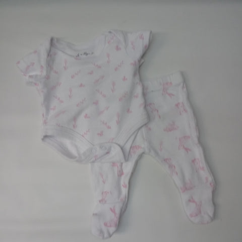 Short Sleeve 2pc Outfit by Roch a Bye Baby boutique   Size NB
