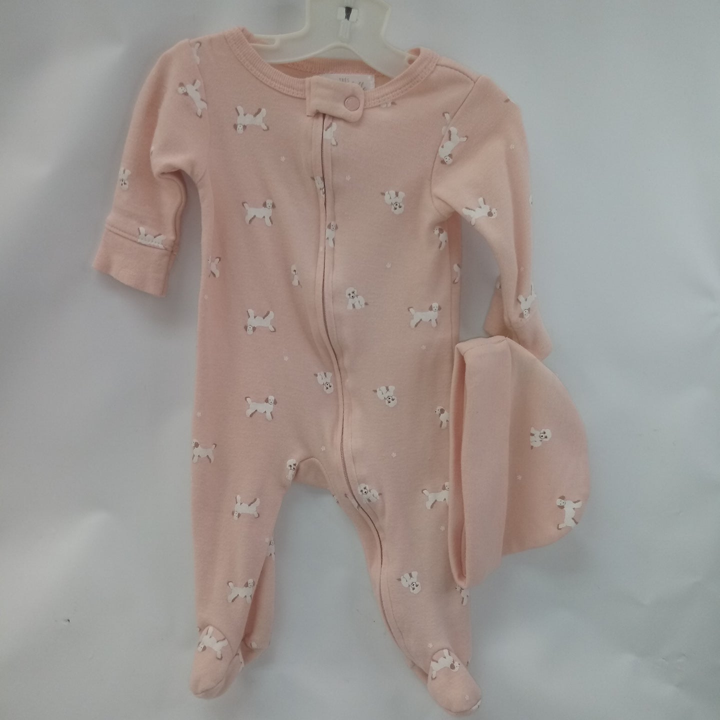 Long Sleeve 1pc Pajamas  by Tres beau et belle  Size 0-3m