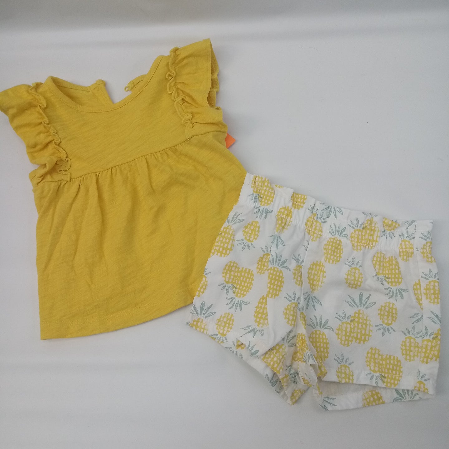 Short Sleeve 2pc Outfit by Carters    Size 12m