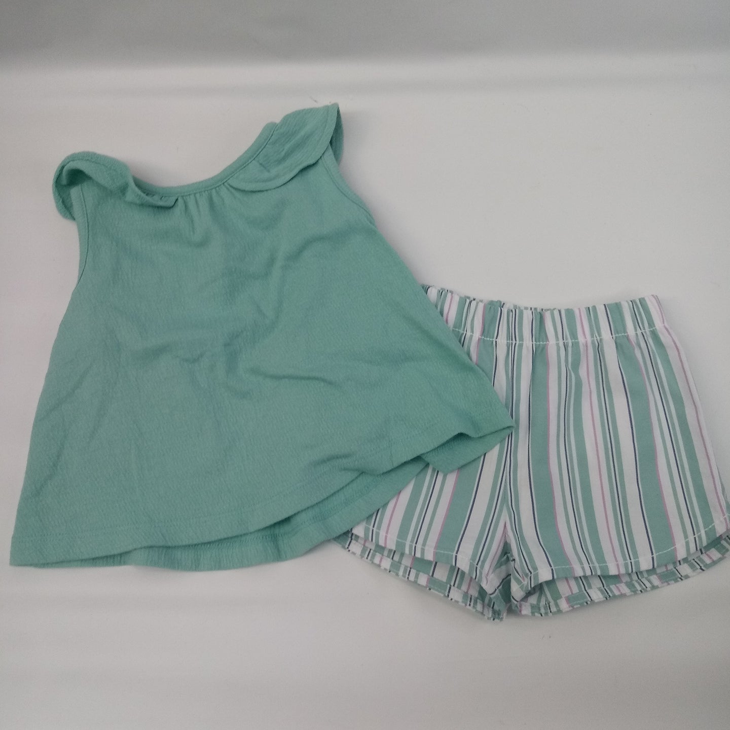 Short Sleeve 2pc Outfit by Carters    Size 12m