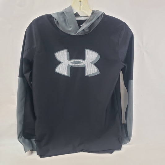 Long Sleeve Shirt   by Under Armour   Size 8-10