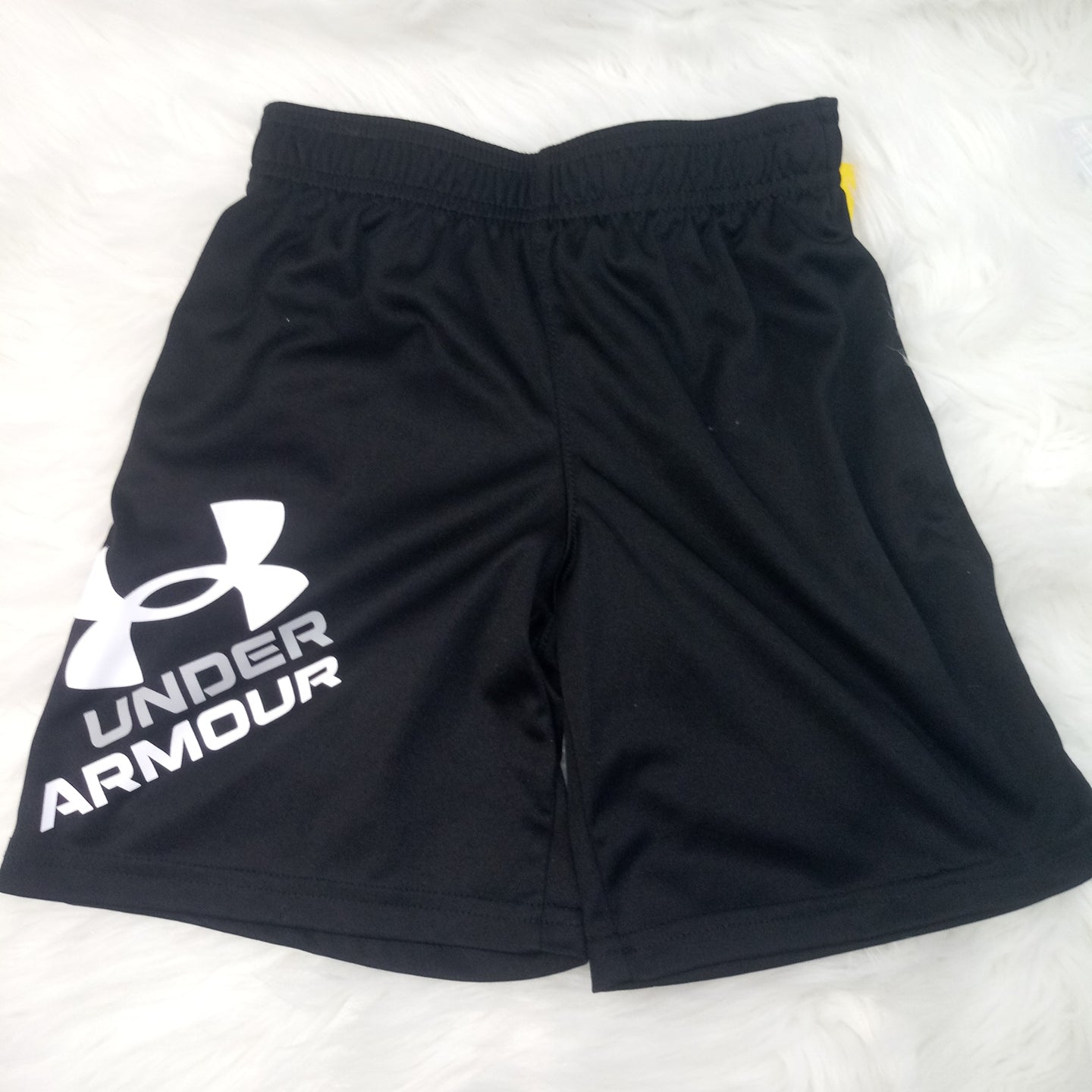 Shorts by Under Armour      Size 6