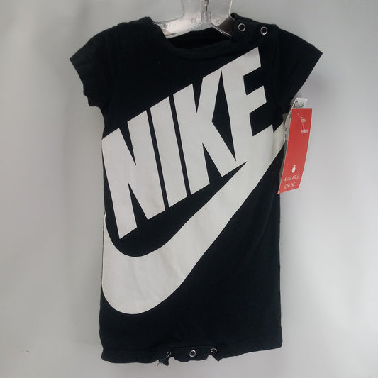Short Sleeve 1pc Outfit by Nike       Size 6m