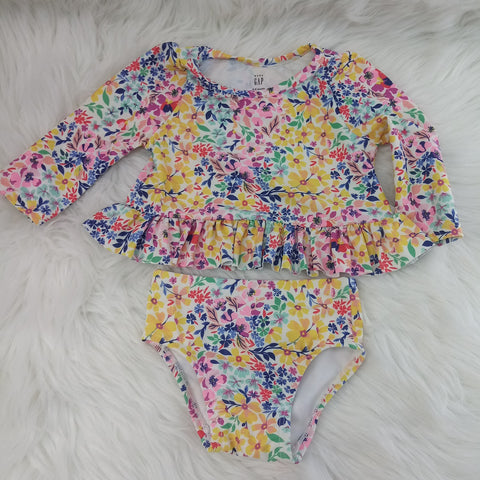 Long Sleeve 2pc Swimsuit by GAP        Size 0-6m
